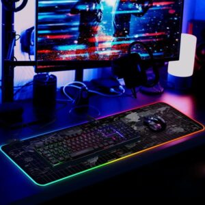 Podsvícená herní podložka pod myš - mapa světa